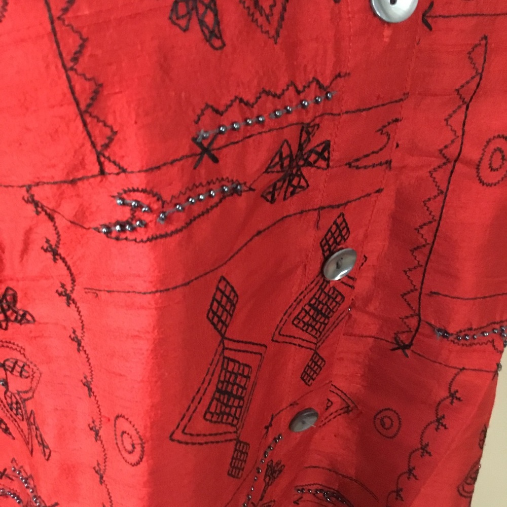 Blue Bayou Women’s Vintage 100% Silk Beaded Red Jacket Shirt Size XL - Picture 7 of 9